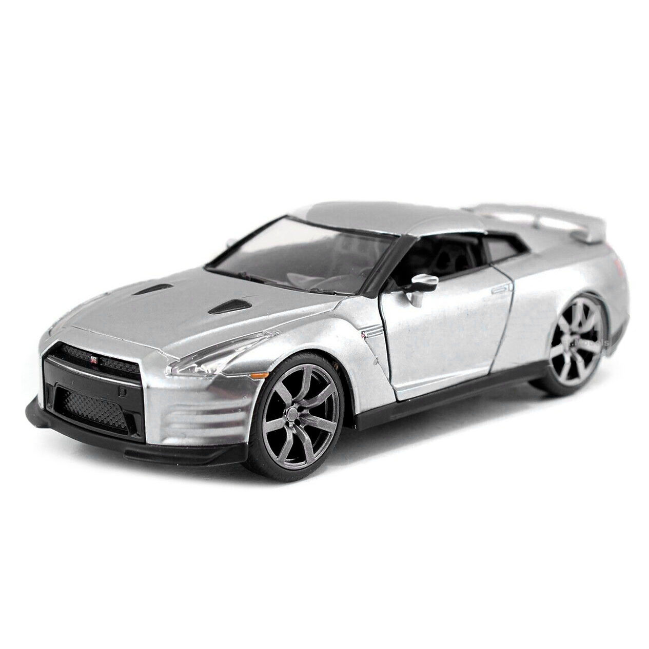 R35 PLATA (1) NISSAN GT-R R35 PLATA – Brian O’Conner – Rápidos y Furiosos - Imagen 1