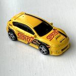 SUBARU IMPREZA STI - AMARILLO - Imagen 5